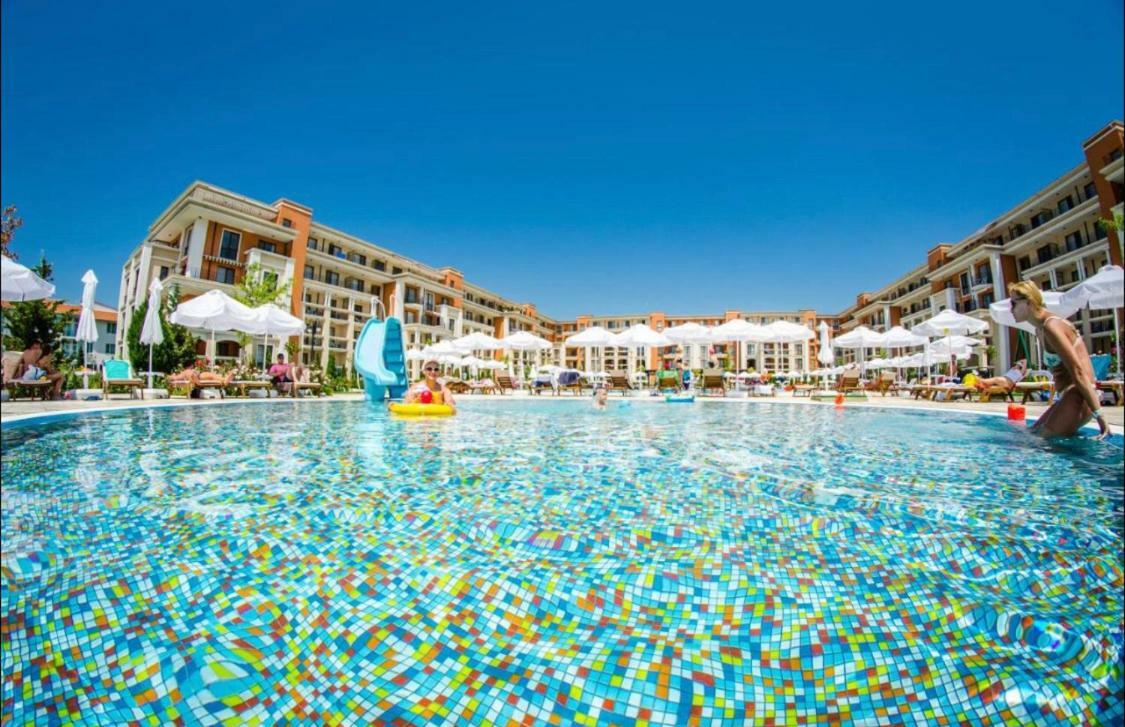 Apartment In Prestige Fort Beach Sveti Vlas Exterior foto